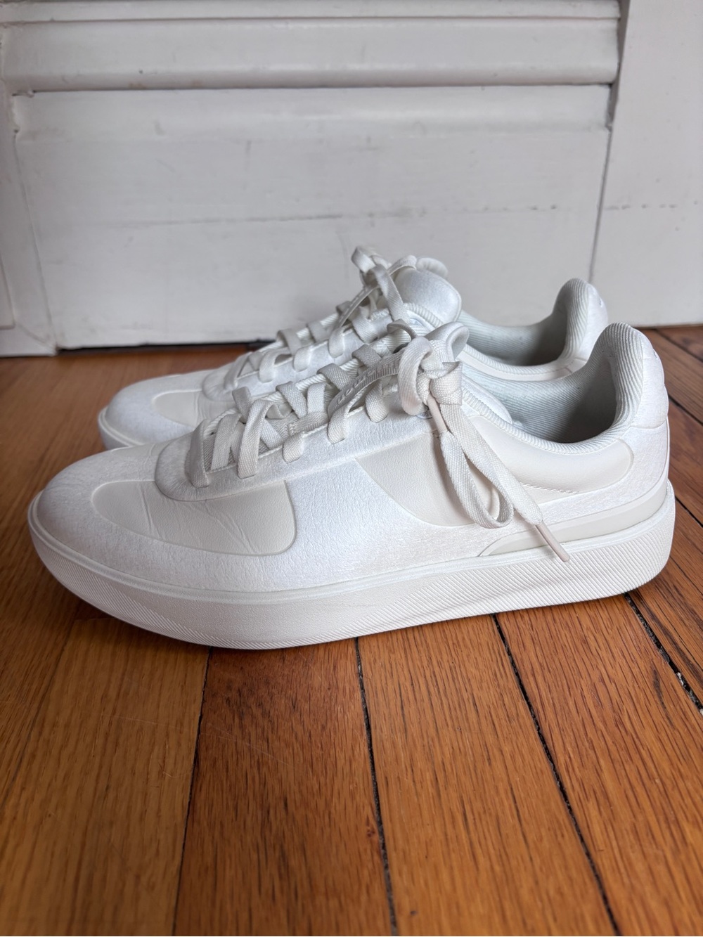 Lululemon Women's Cityverse Sneaker - Picture 7 of 7